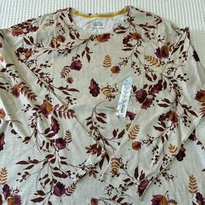 Croft & Barrow Long Sleeve Crewneck Ivory and Red Floral Classic Tee - 2X - NWT